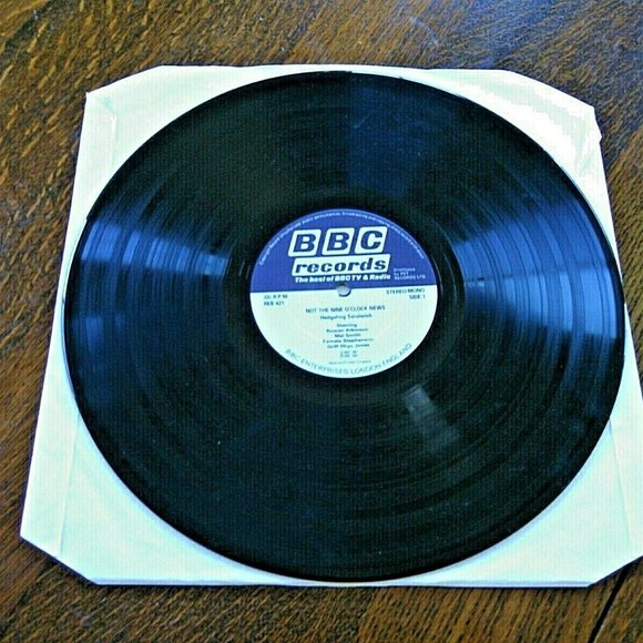 Vintage British Vinyl LP Not The 9 o'clock News Hedgehog Sandwich BBC Comedy UK - Picture 4 of 15
